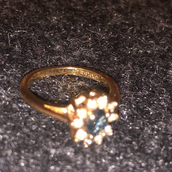 Flower Ring 18KT HGE - Picture 6 of 9